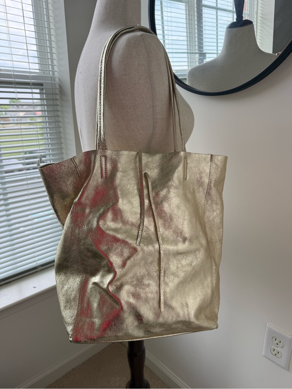 Women's Metallic Gold Italian Leather Tote Bag